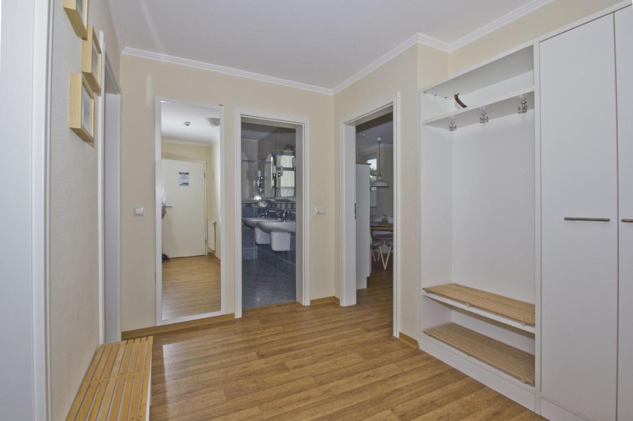Mit Meerblick Und Balkon, Gratis Nutzung Vom Ahoi Erlebnisbad Und Sauna In Sellin - Meeresblick Fewo 24 Goehren  Zewnętrze zdjęcie
